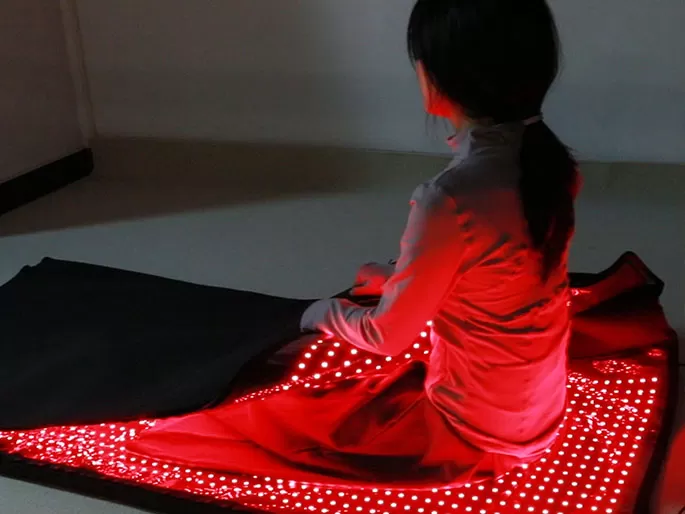 Choosing Between the Red Light Therapy Mat and the Sleeping Bag
